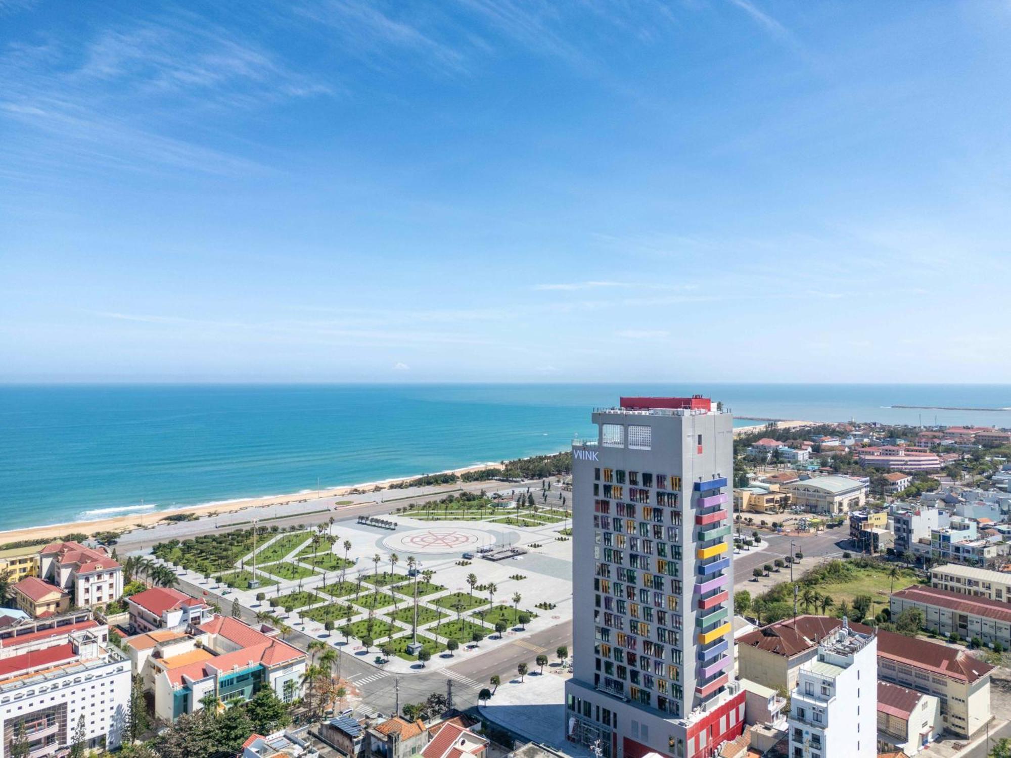 Wink Hotel Tuy Hoa Beach - 24Hrs Stay & Rooftop Pool Bar المظهر الخارجي الصورة